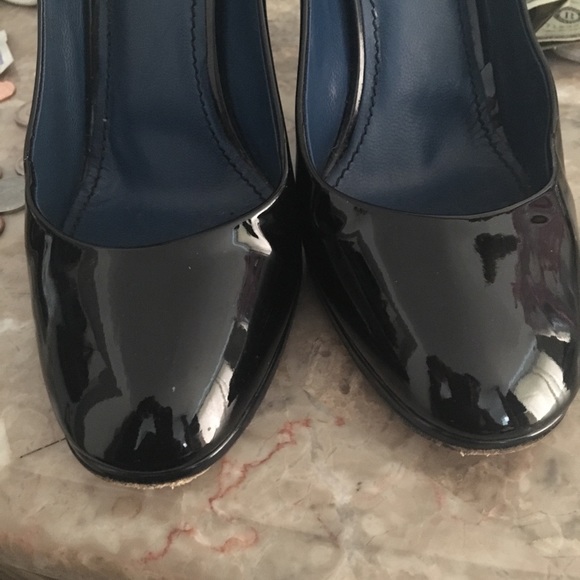 Authentic YSL patent leather pumps - Picture 4 of 5